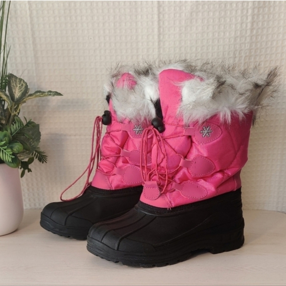 Girls Pink/Black Winter Snow boots Size 3